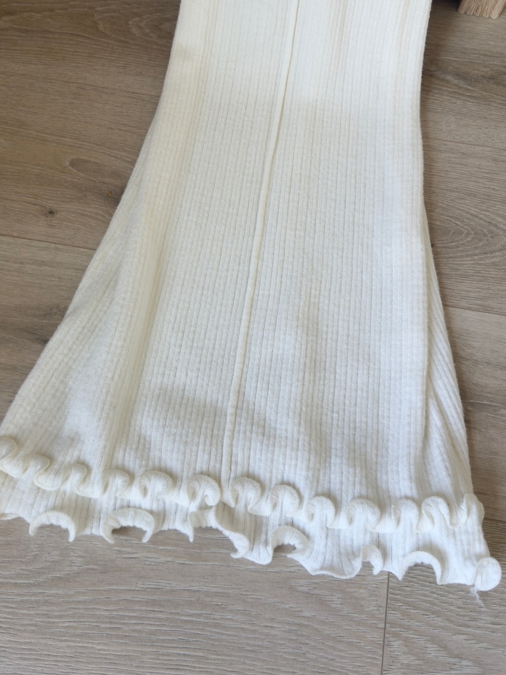 Women’s White Ribbed Maxi Dress with Bell Sleeves - Picture 3 of 6